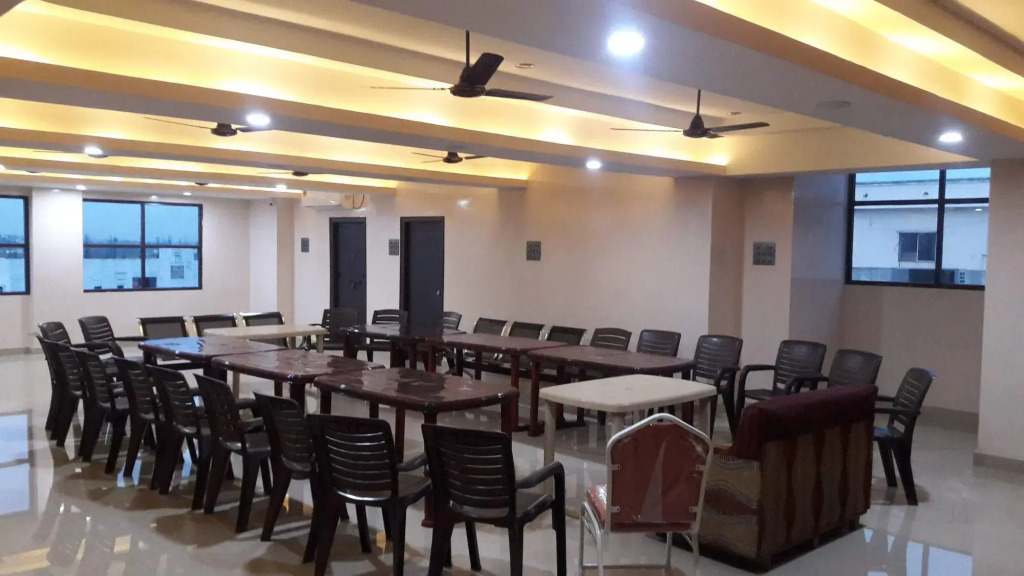 Dwaraka Inn