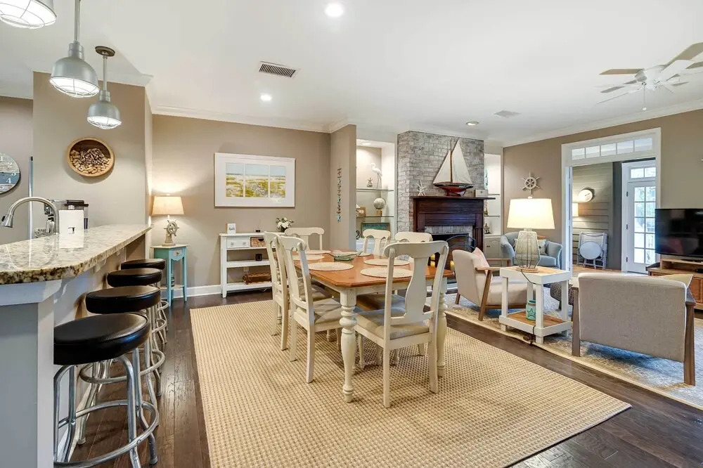 Charming Cottage Near Golf Courses & Marsh Walk!