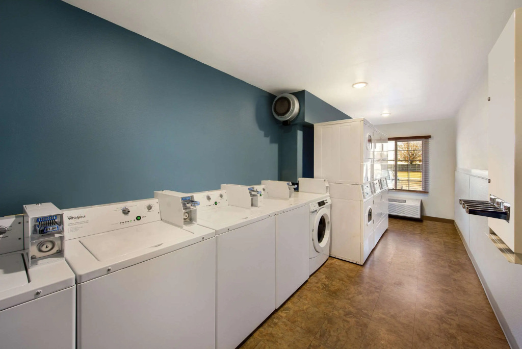 WoodSpring Suites Columbus Southeast