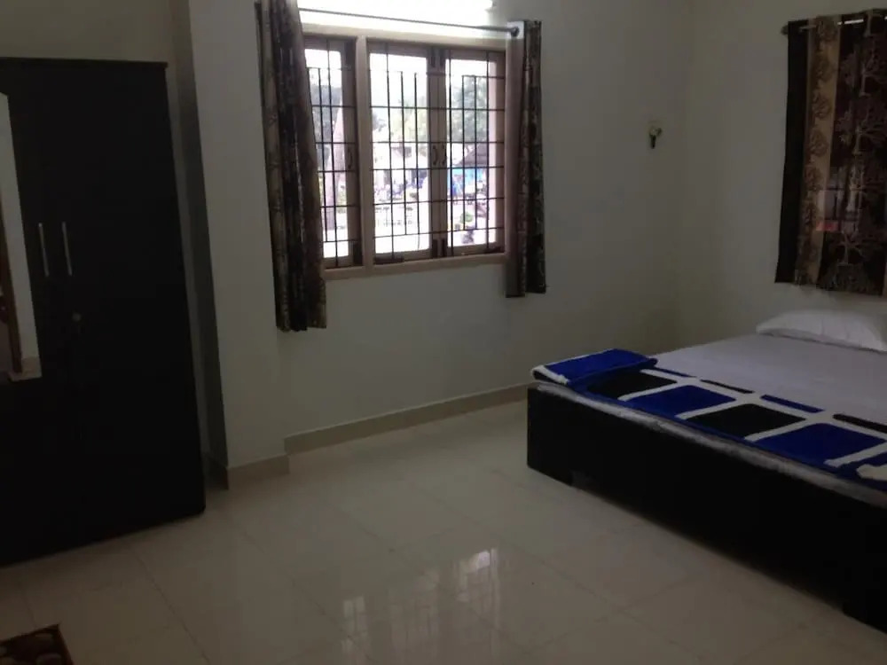 Cnssk Service Apartments, Located in the Heart of the City