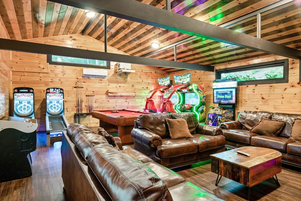Bluff Mountain Estate