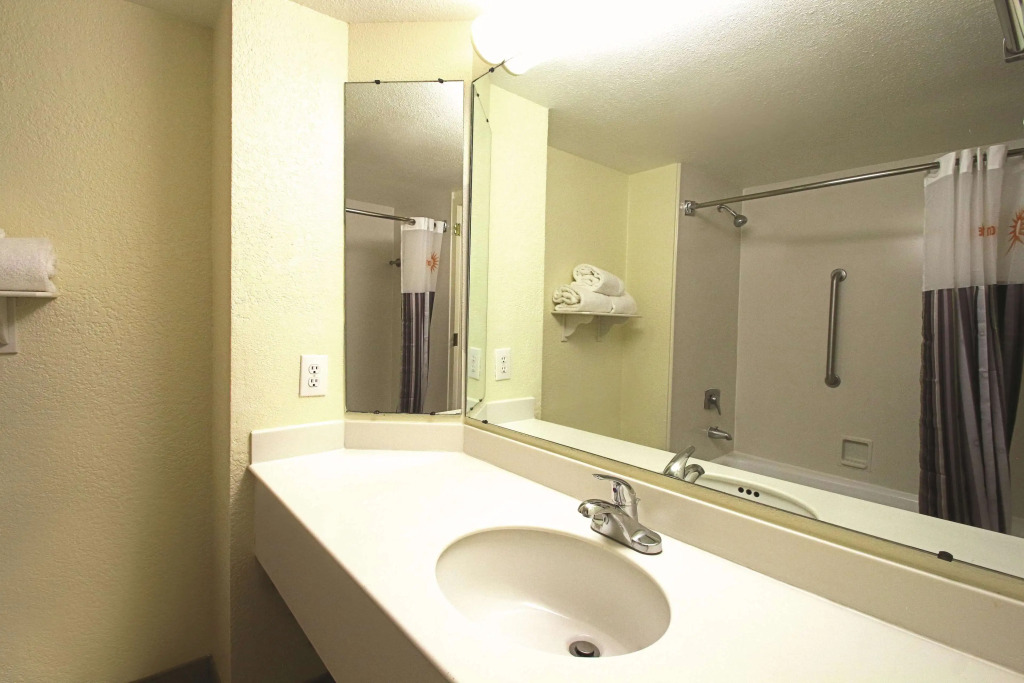 La Quinta by Wyndham Coral Springs University Dr
