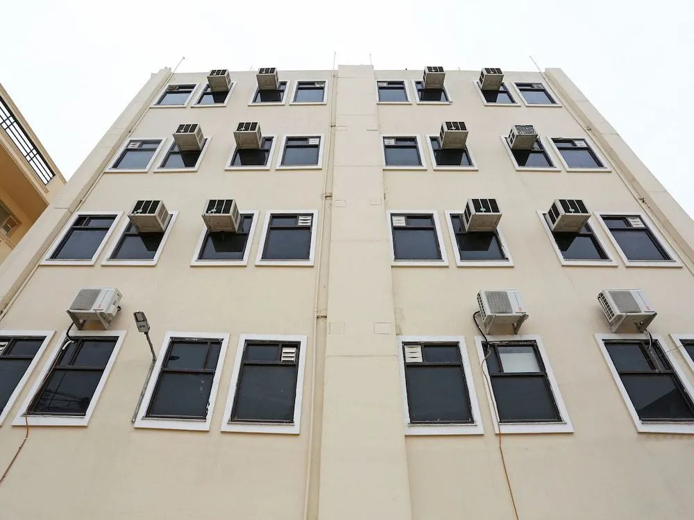 OYO 15822 Ryan Residency