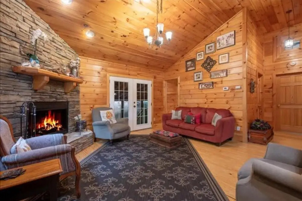 Underlook Cabin-secluded Cabin With Wifi Large Deck Gas Grill Wood Fireplace