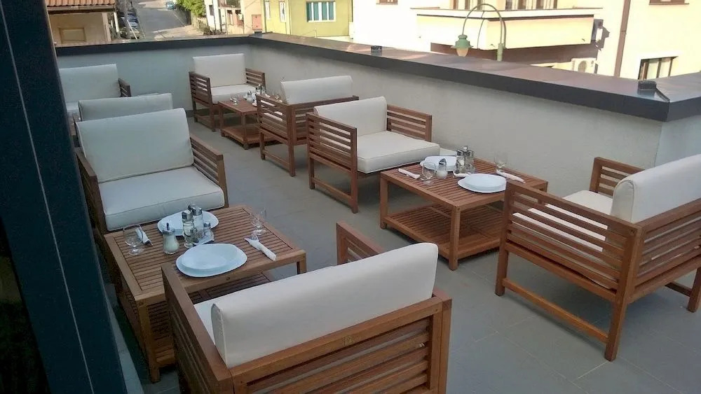 Zambak Apartments