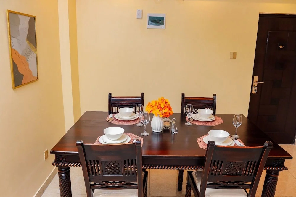 Lux Suites Kileleshwa Business Apartments