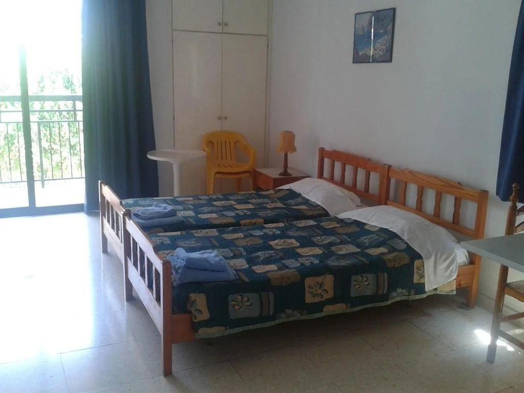 Lefki Tree Tourist Apartments