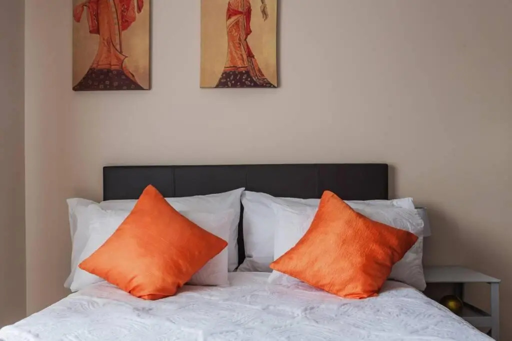 Alimama Spaces: Manson's Rosa Royale