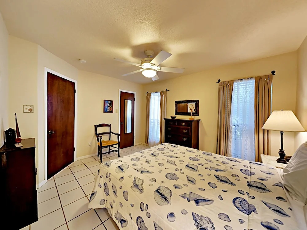 Fortuna Bay #3 - One Bedroom Condo