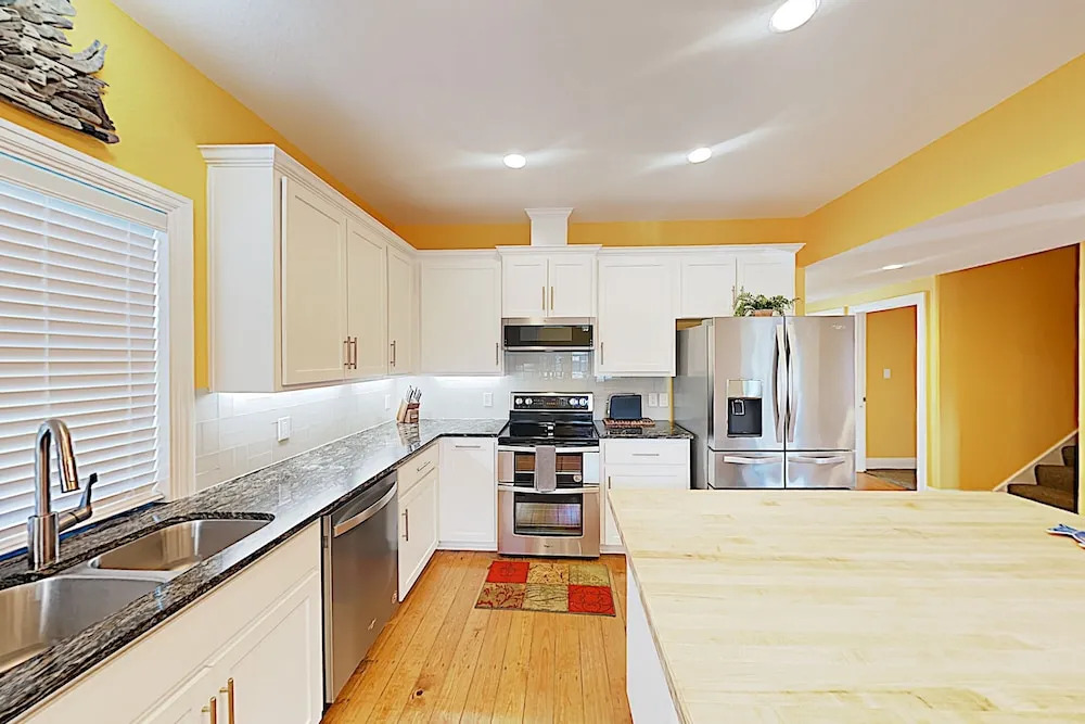 4BR 4BA Beach Beauty Port Aransas by RedAwning