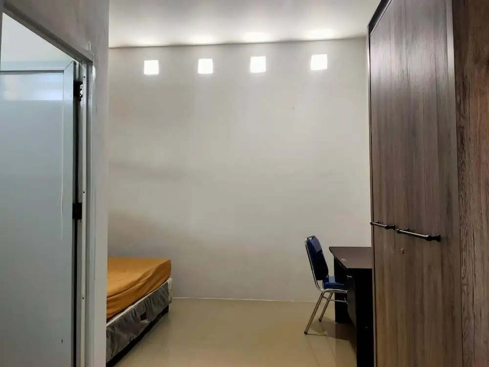 Hotel O Kost 3 Kelor Syariah
