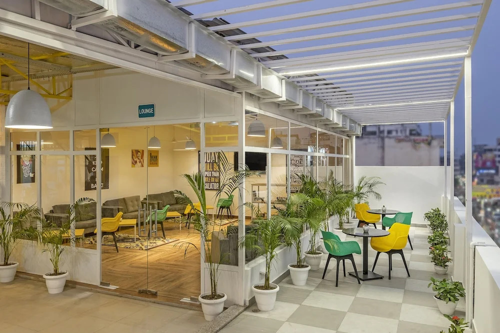 Bedzzz Varanasi by Leisure Hotels, 1 Km from Dashwasamedh Ghat