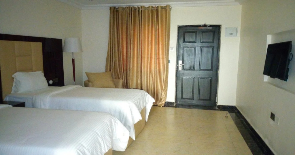 Yewa Frontier Hotel