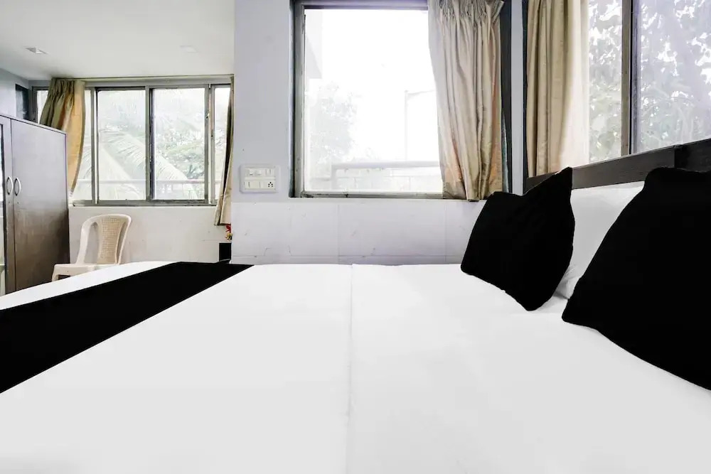 Townhouse Andheri Near Mumbai Airport We Stay