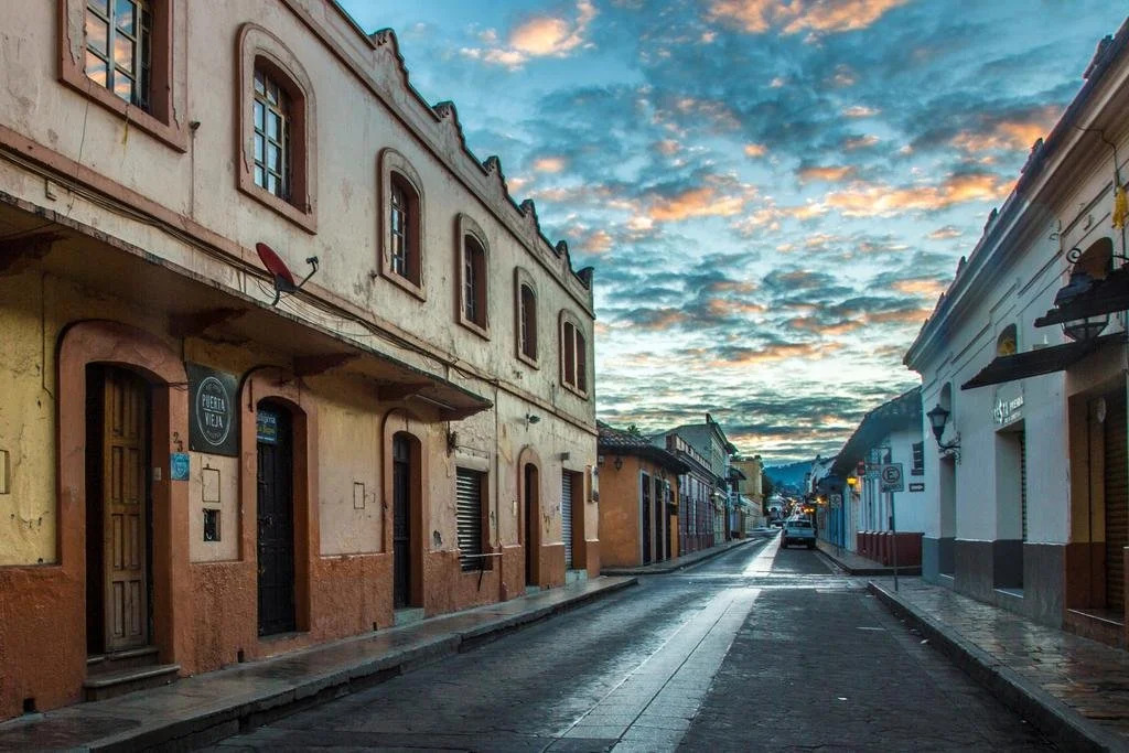 Puerta Vieja Hostel