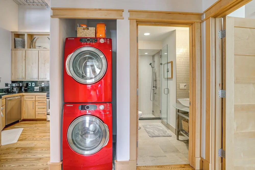 Near Trail: Dtwn Eagle Ranch Condo w/ Balcony