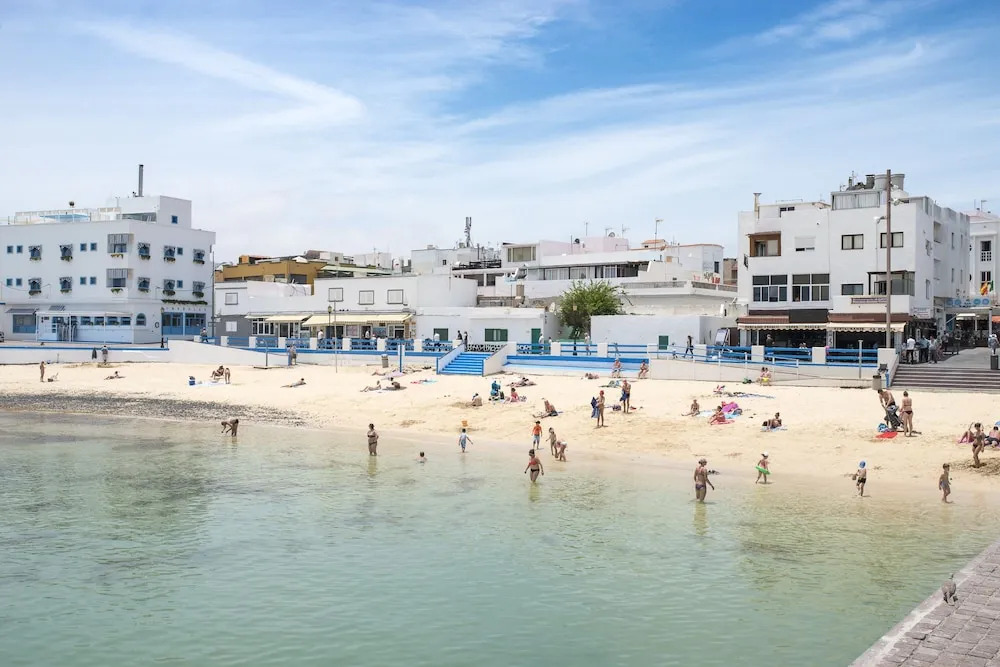 Lightbooking - Tres Islas Corralejo
