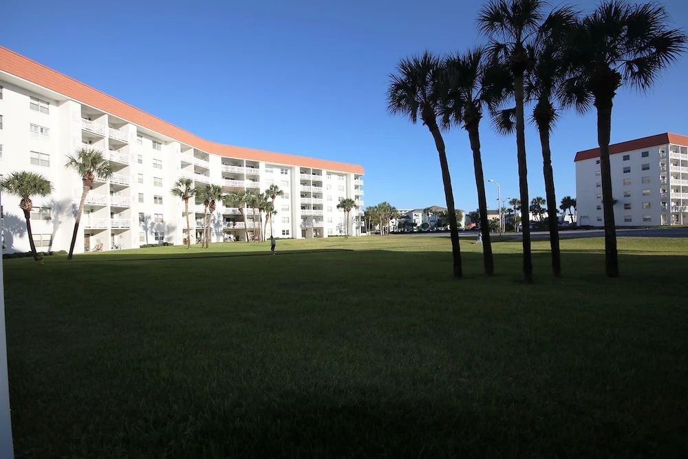 213 El Matador - Two Bedroom - Condo