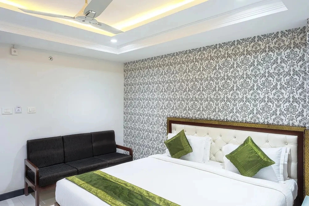 The Empire Hotel