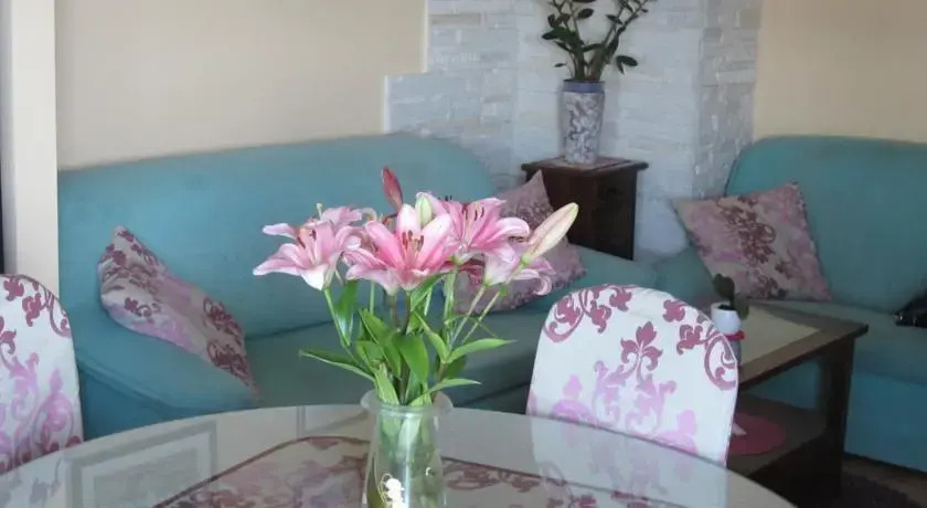 Holidays on the Beach Apartments