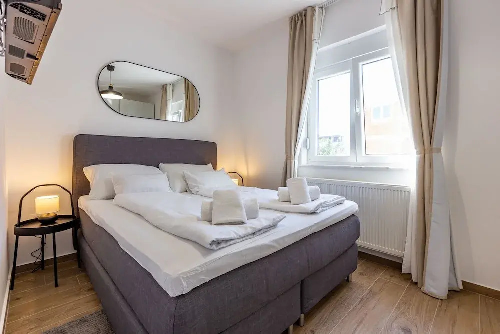 Exquisite Prestige Luxury Apartments With Shared Pool