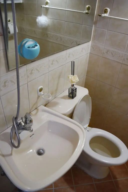 A-ri House Hohgik snt 3mins