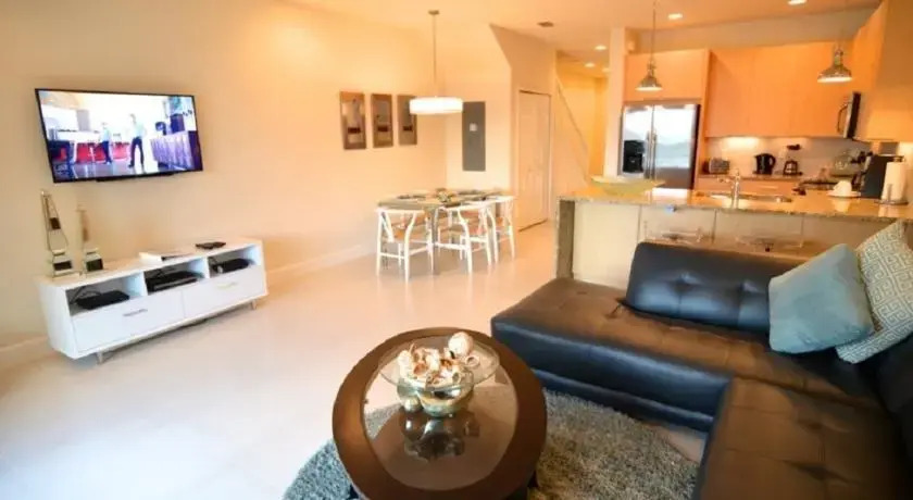 Luxury Three-Bedroom Townhouse in Serenity at Silver Creek