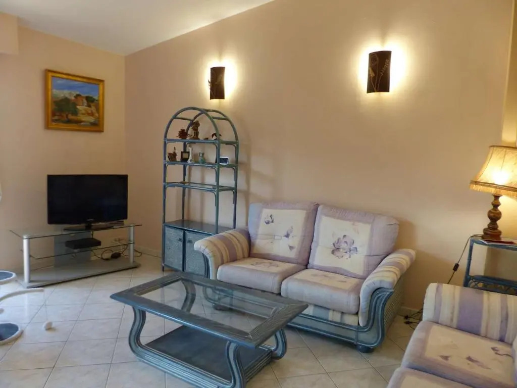 Appartement Le Lavandou, 3 pièces, 4 personnes - FR-1-308-144