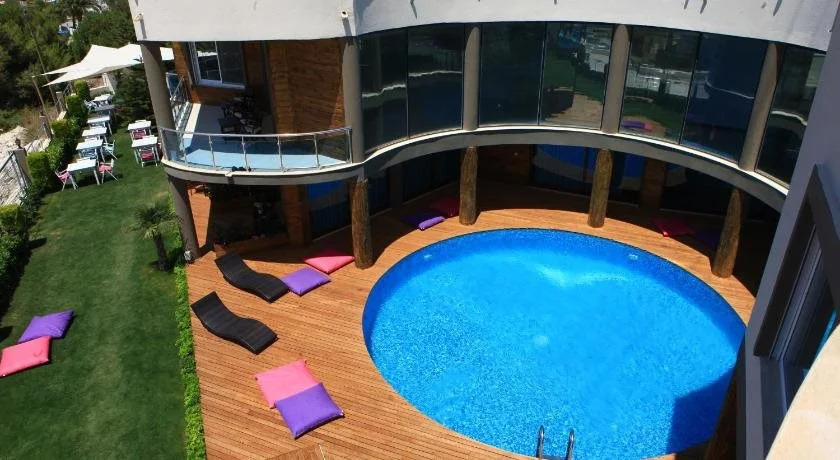 Cinar Hotel