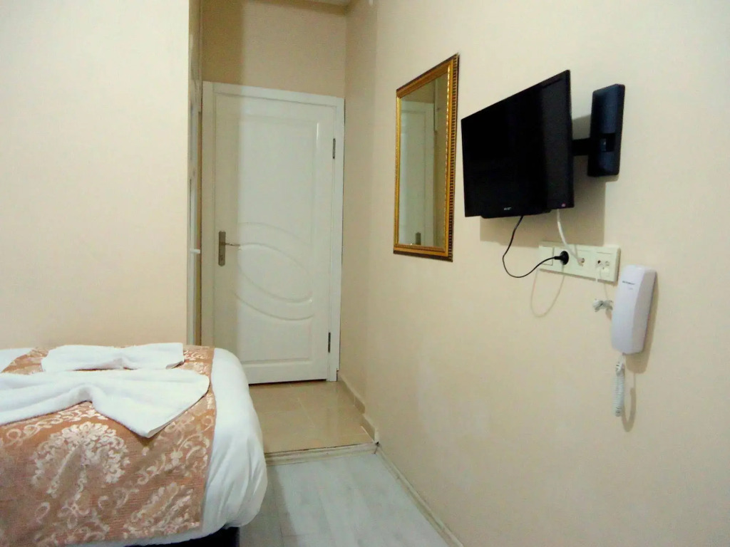 Tolga Hotel
