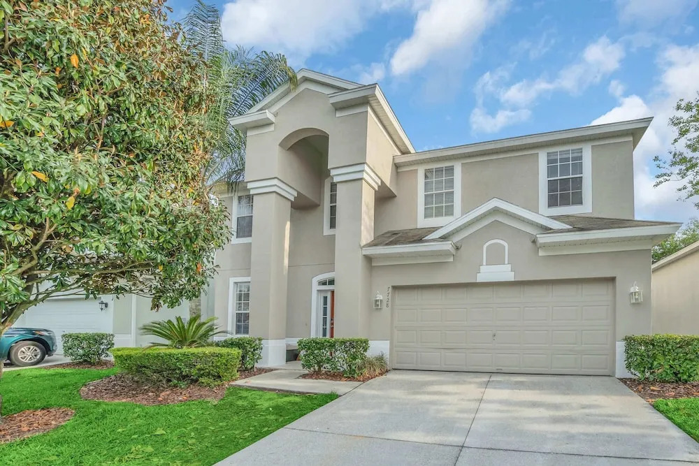 A Disney Themed Home, Just Minutes From CDC Standards! #rwh7728