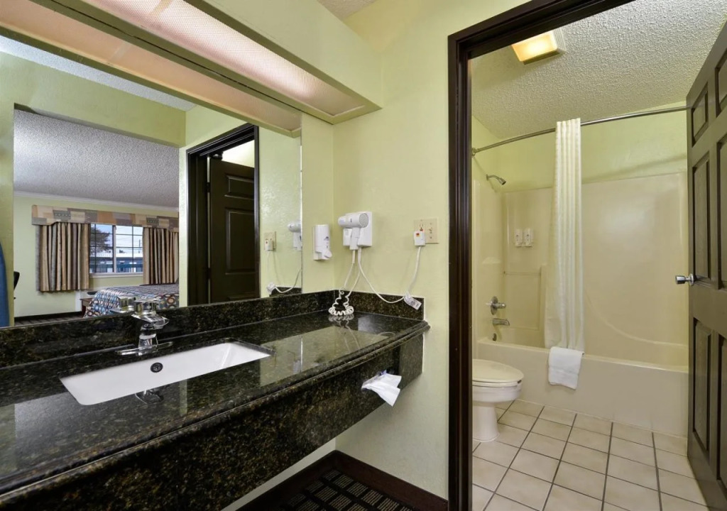 Americas Best Value Inn Ft. Worth