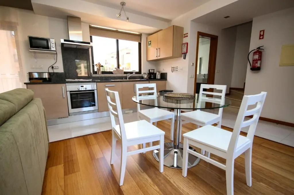 LUXURY APARTMENT - T1 vue sur piscine - PRAIA DA LUZ