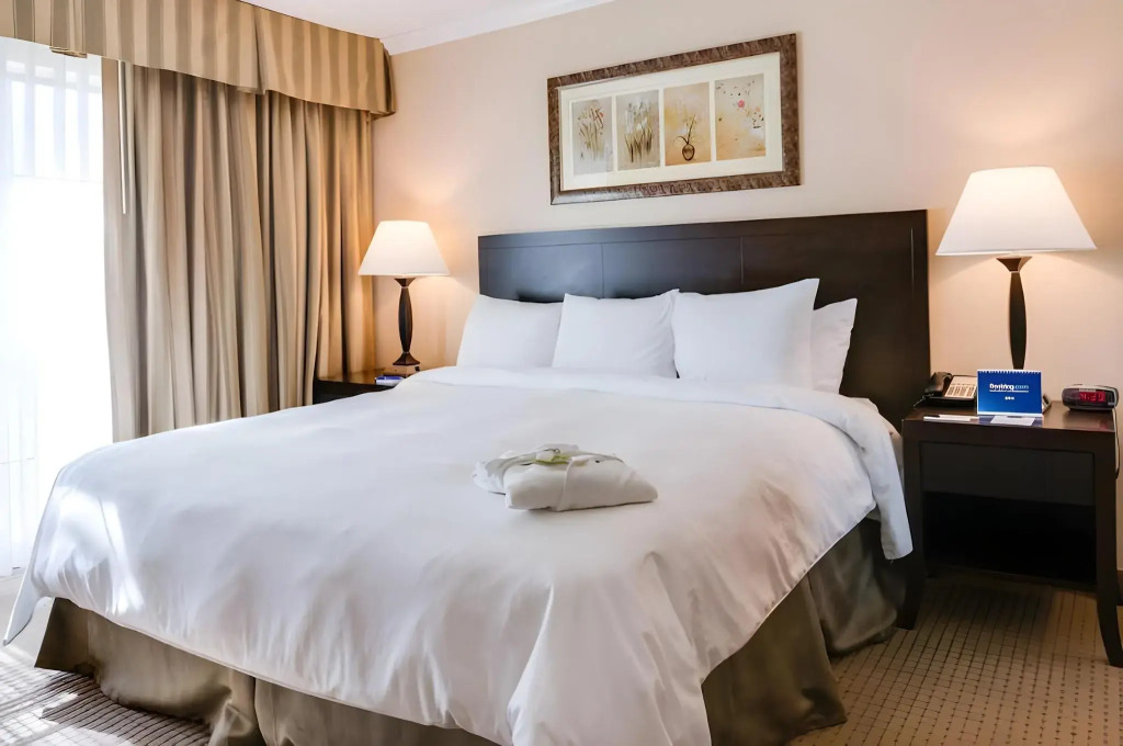 The Buena Park Grand Hotel & Suites