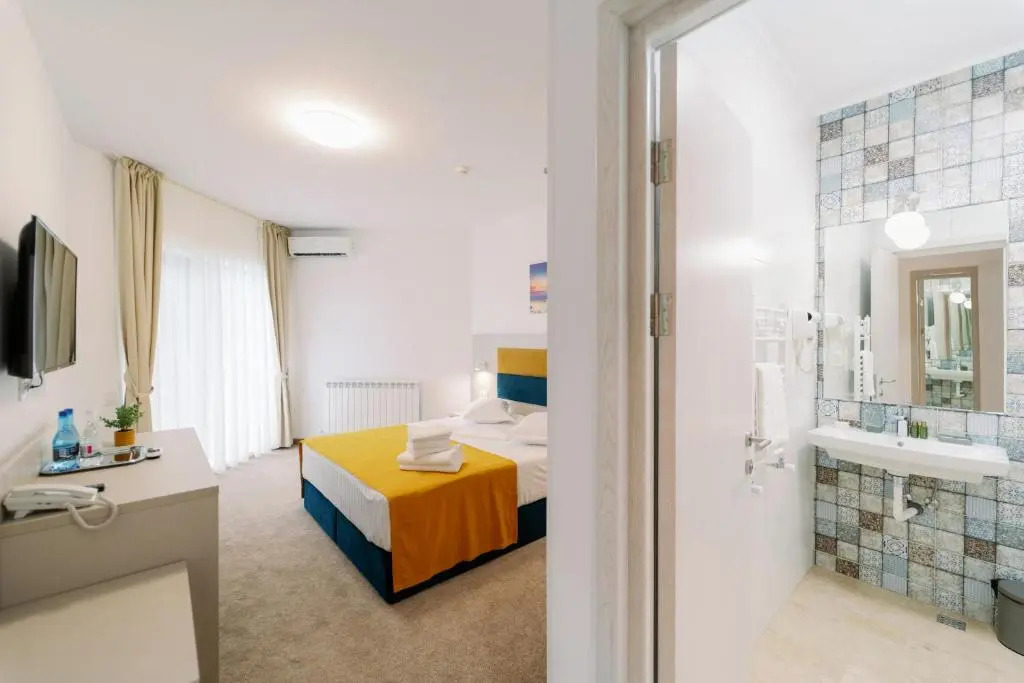NOVUS Hotel