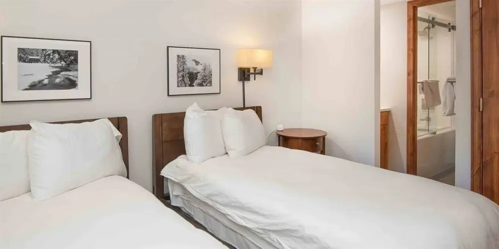 2 Bedroom Condo in Lionshead Village - Walk to Lifts