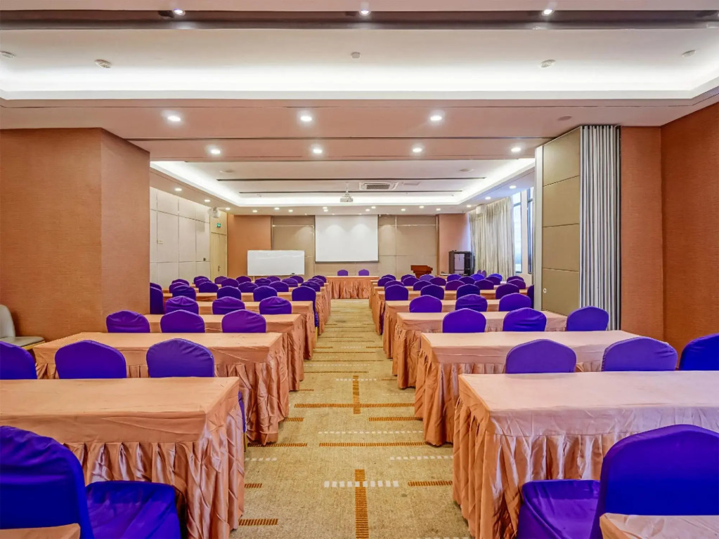 HanTing Hotel (Nanjing Olympic Sports Center North Gate)