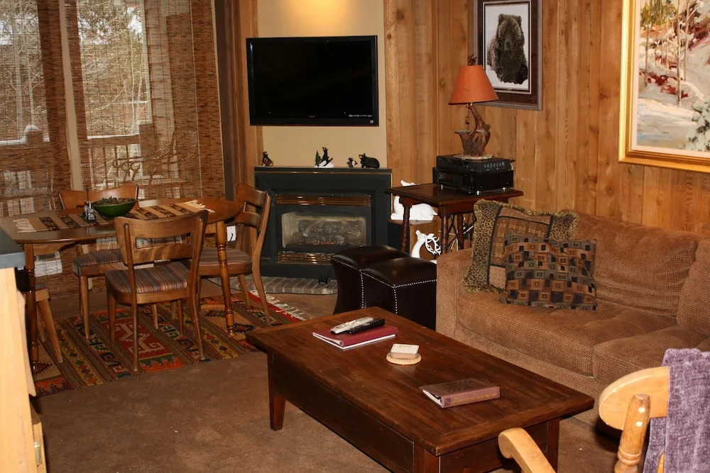 Miners Candle Two - Bedroom Condo