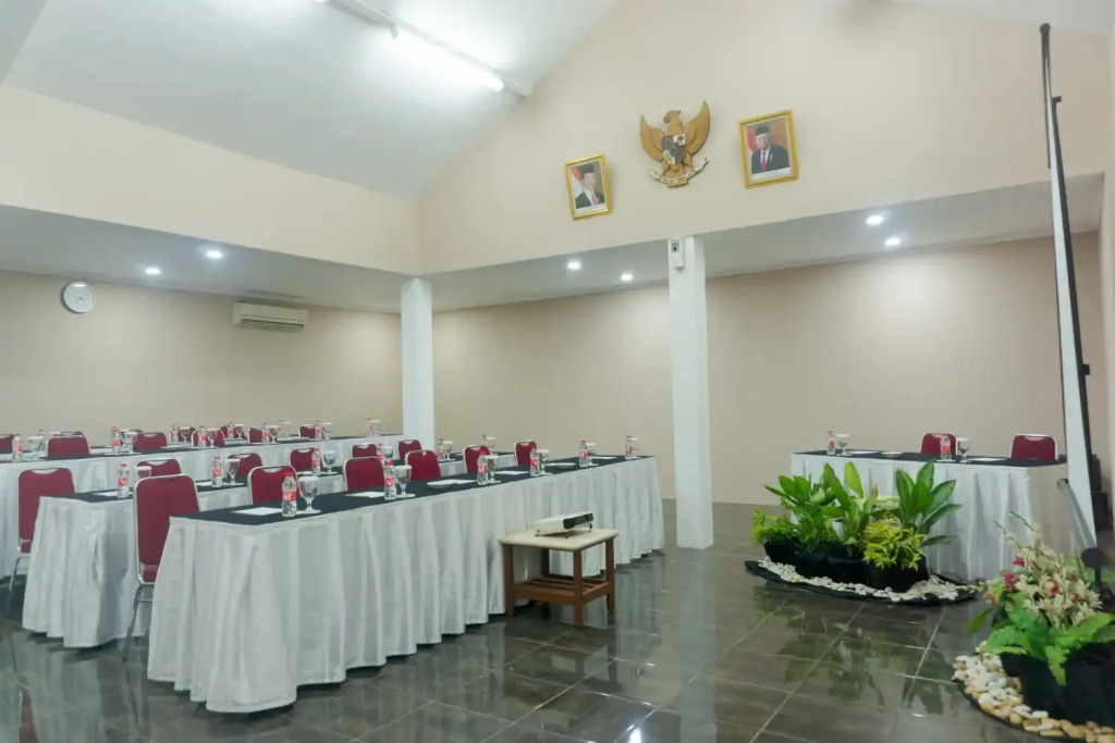 C'One Hotel Cempaka Putih