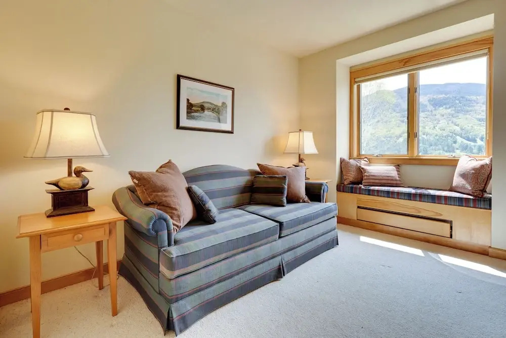 Luxury Vermont Vacation Rental: Private Hot Tub!