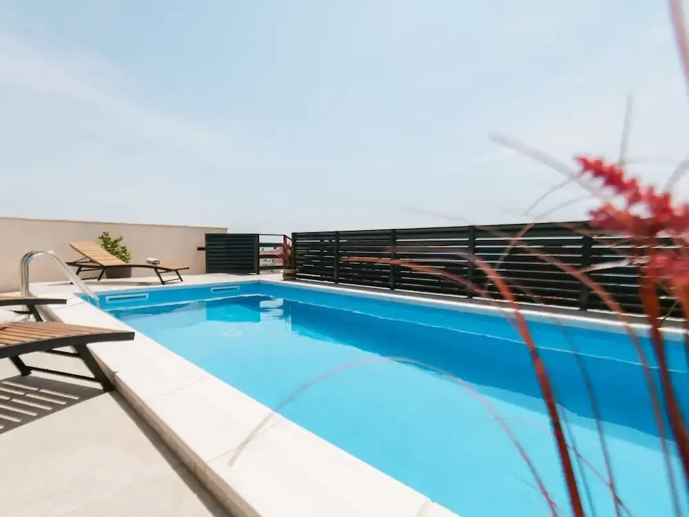 Villa La Ze - Three Bedroom Villa with Swimming Pool