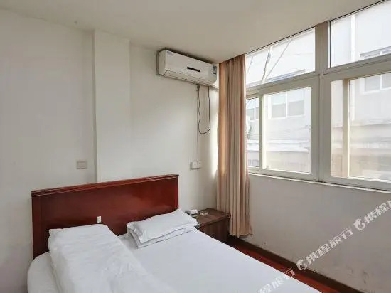 Yuelei Hostel