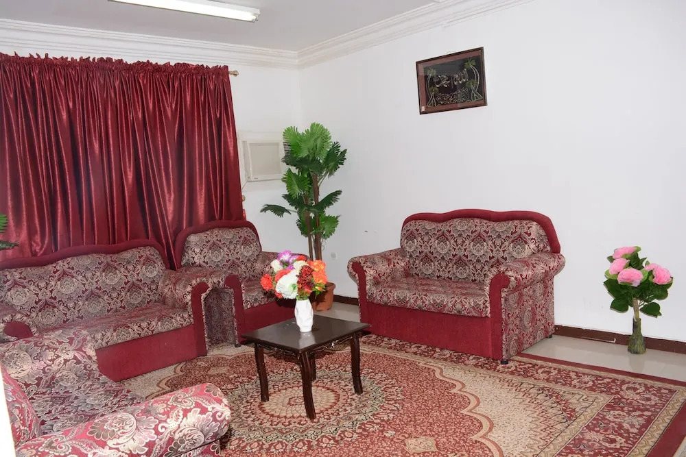 Al Eairy Furnished Apts Al Madinah 6