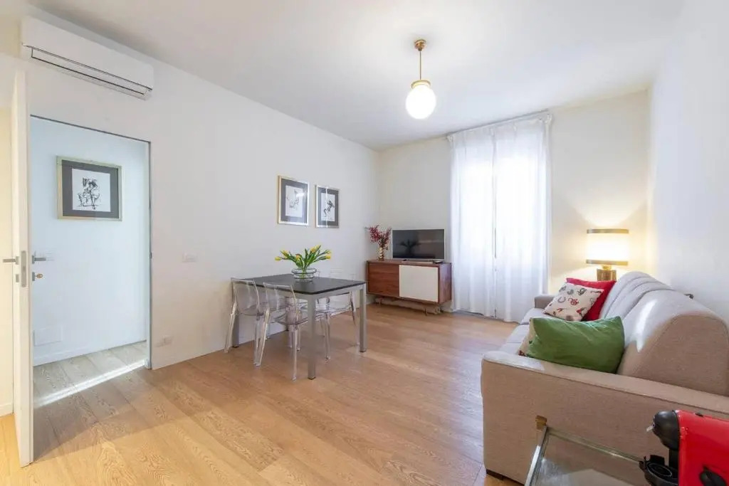 ALTIDO 1BR Apt in Isola with Stunning View to Bosco Verticale