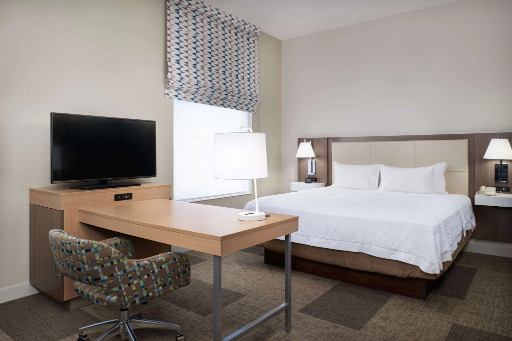Hampton Inn & Suites Rogers