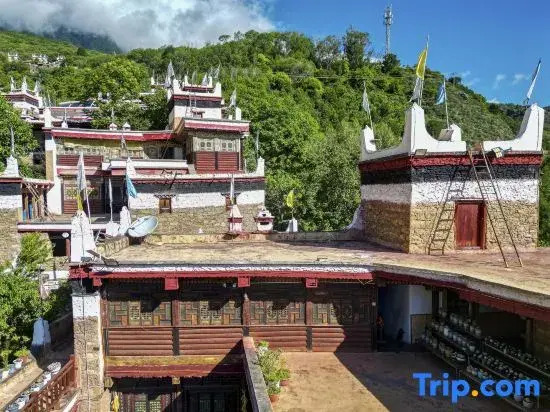 Panghu Fusheng Inn