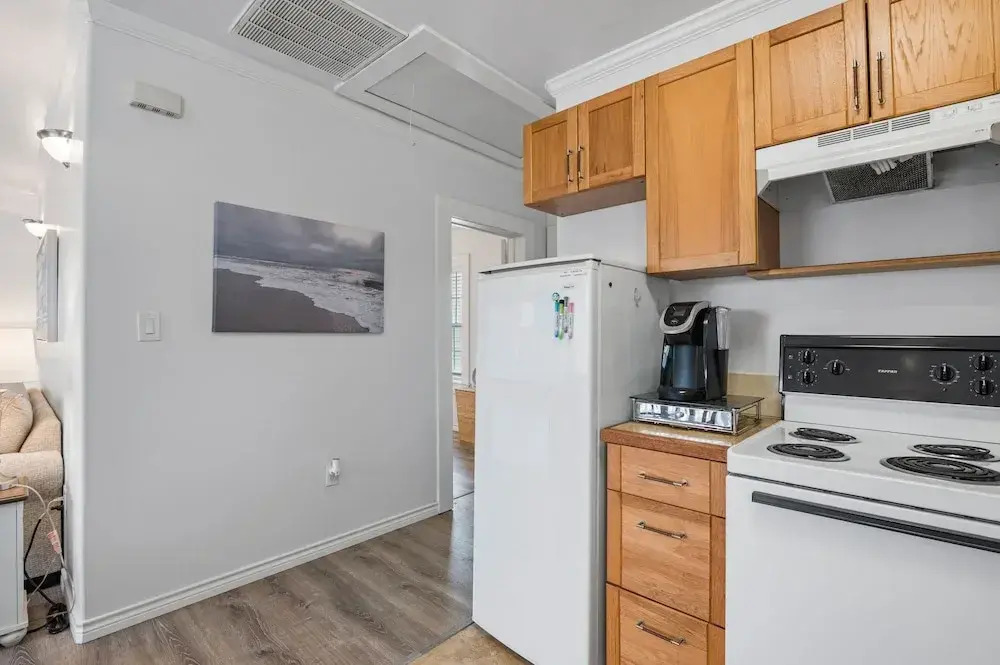 Bungalow On Ave O 1 Bedroom Home
