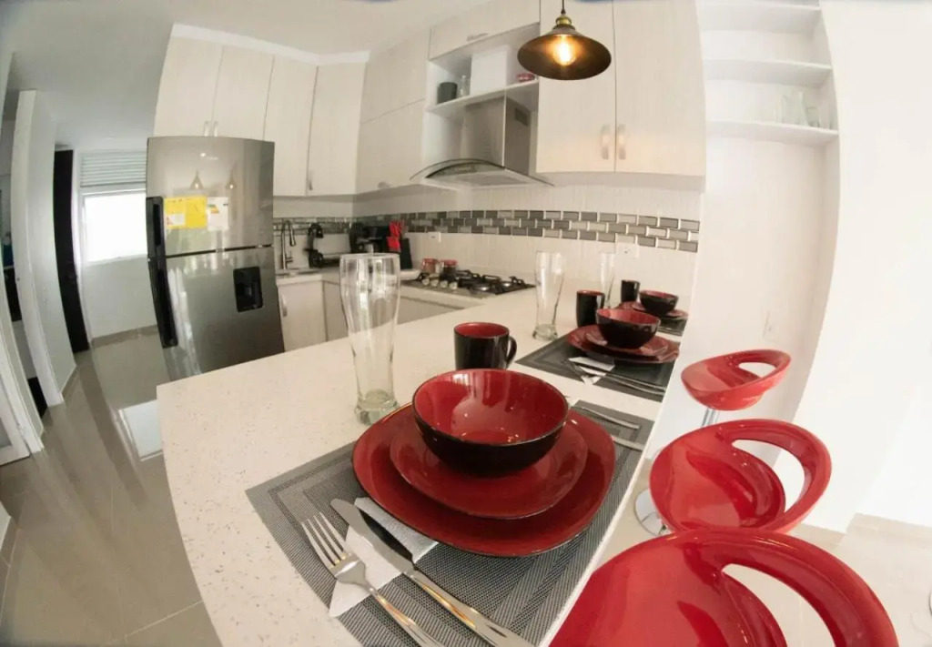 Apartamentos Amoblados en Imbanaco & Tequendama Con Aire Acondicionado Y Piscina