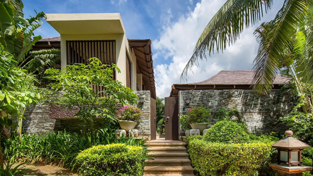 Sanya Yalong Bay Villas & Spa