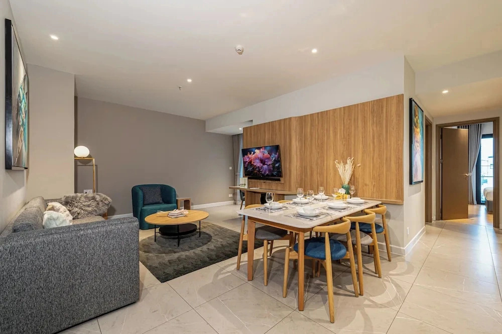 Zenity & D1 Mension Apartment by NIDOVA